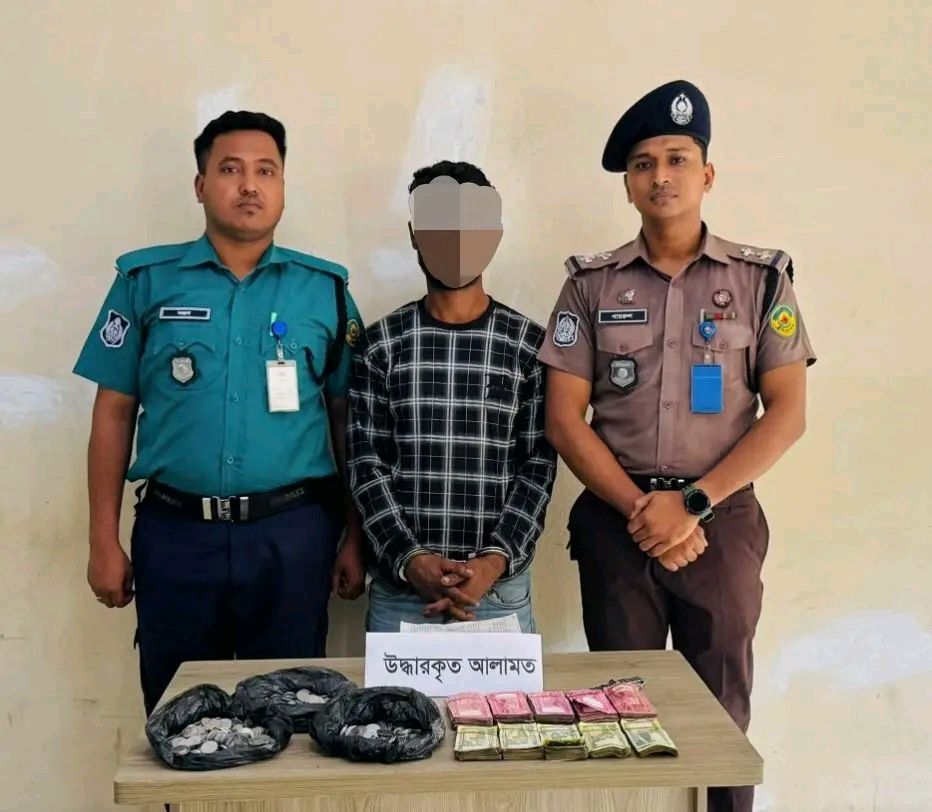 গোসাইলডাঙ্গা মন্দির চুরি: মূল হোতা আরমান গ্রেফতার, উদ্ধার নগদ টাকা