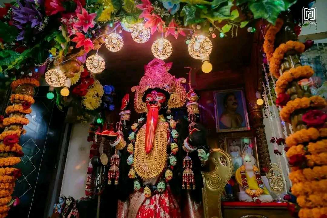 ৫০৮ বছরের ইতিহাস পুনর্জীবিত: অলৌকিক স্বপ্নাদেশ থেকে চট্টগ্রামে প্রতিষ্ঠিত হলো মা বুড়া কালীর শ্বেত পাথরের বিগ্রহ