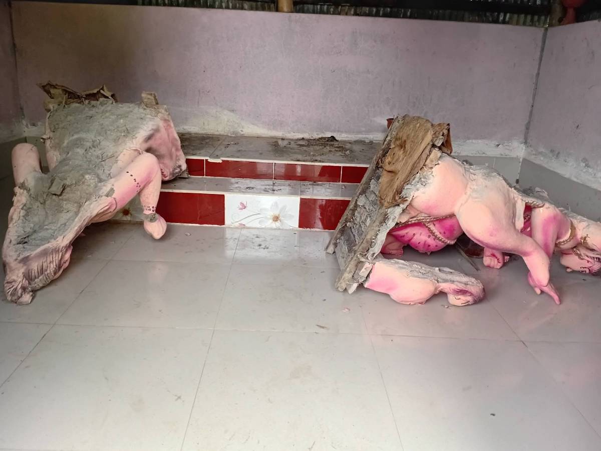 লালমনিরহাটের আদিতমারীতে পারিবারিক মন্দিরে হামলা, প্রতিমা ভাঙচুর ও দানবাক্সের টাকা লুট