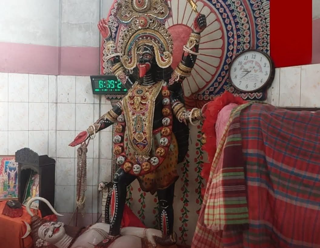 ব্রাহ্মণবাড়িয়ার নবীনগরে শ্রী শ্রী কালী মন্দিরে ১০ লক্ষ টাকার মালামাল চুরি 