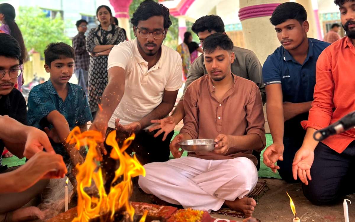 মাইজদীতে বাংলাদেশ অগ্নিবীর মেঘনা শাখার উদ্যোগে বৈদিক আয়োজনে জন্মাষ্টমী উদযাপন