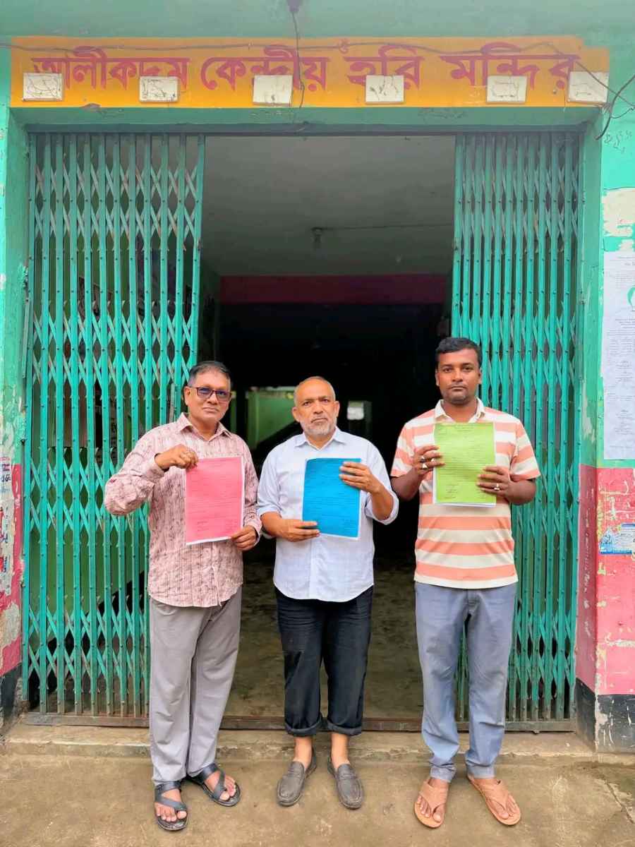 অসন্তোষের অবসান ঘটিয়ে আলীকদম হরি মন্দির কমিটিতে পরিবর্তনের হাওয়া, মনোনয়ন নিলেন রুপন-রতন-সাধন