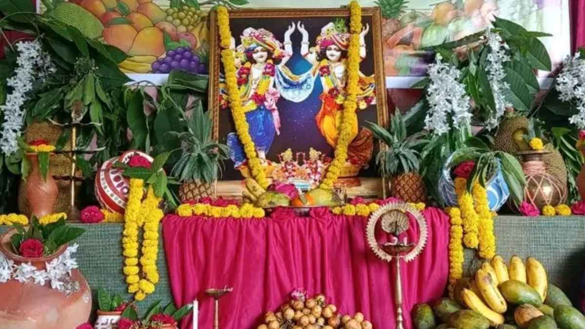 তিতুমীর কলেজ ক্যাম্পাসে মন্দির, প্রতি রবিবার চলে ধর্মীয় আয়োজন