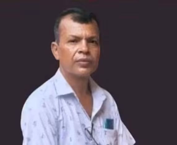 বাড়ির সামনে স্বর্ণ ব্যবসায়ী অলিফ চন্দ্র দত্তকে কুপিয়ে হত্যা, স্বর্ণ ও নগদ টাকা লুট