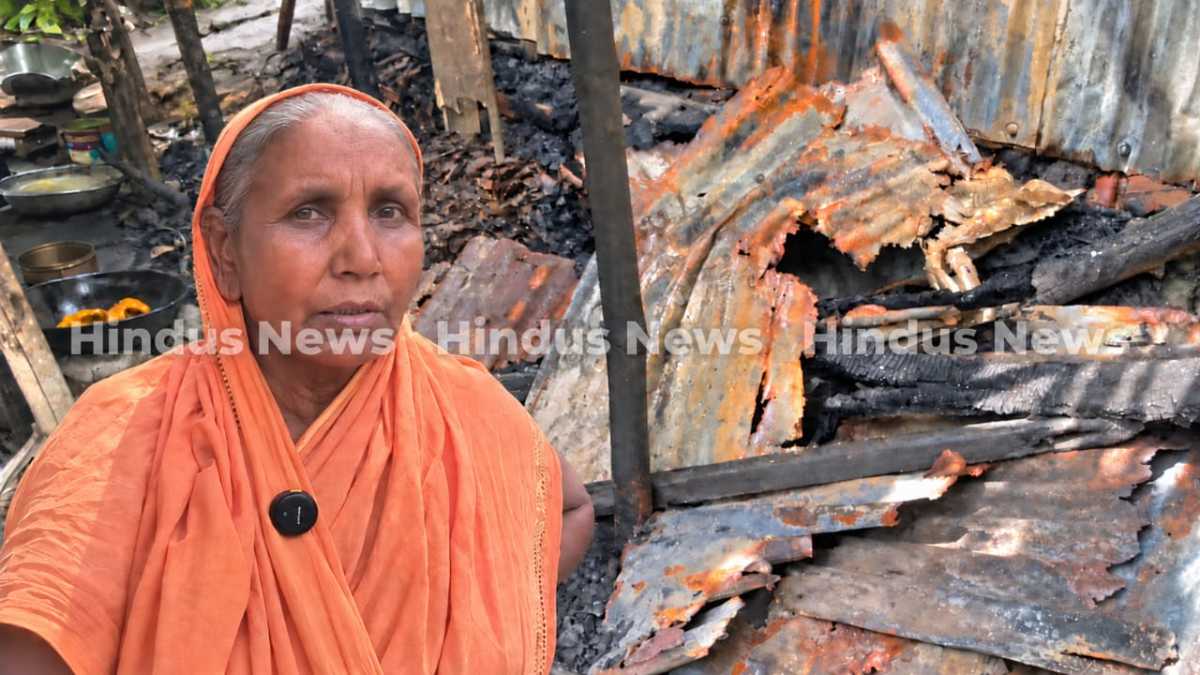 মিরসরাইয়ে বিধবার বসতঘরে আগুন দেওয়ার অভিযোগ, পুড়ে গেছে শেষ আশ্রয়