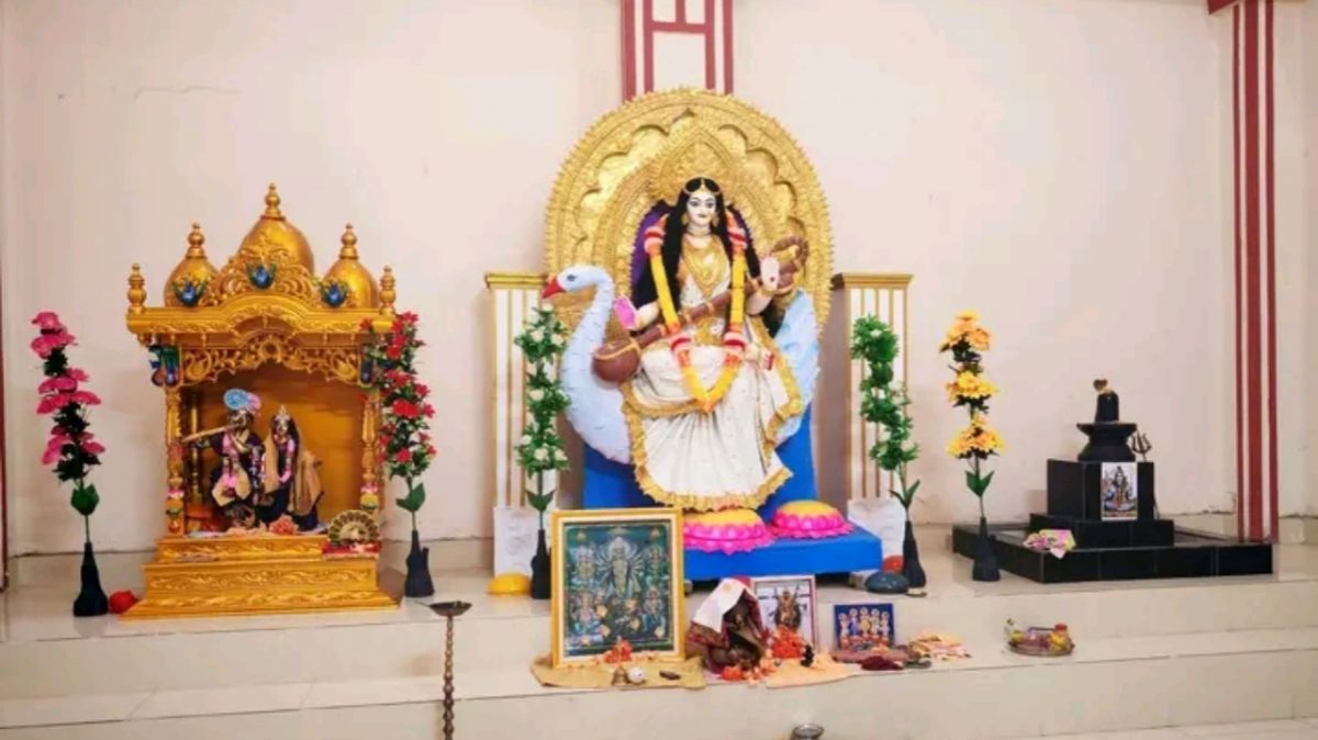নোবিপ্রবি কেন্দ্রীয় উপাসনালয়ে, প্রতি মঙ্গলবার চলে ধর্মীয় আয়োজন