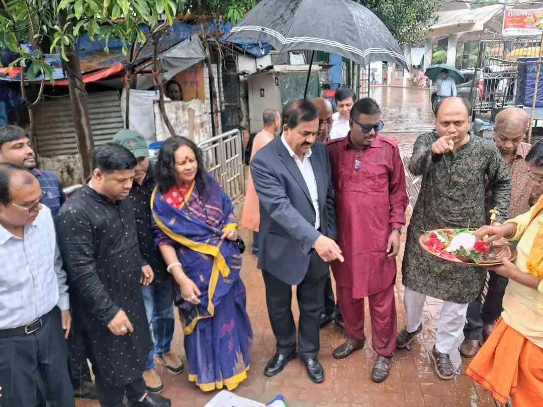 রমনা কালী মন্দির ও আনন্দময়ী আশ্রমের নতুন তোরণ উন্মোচন