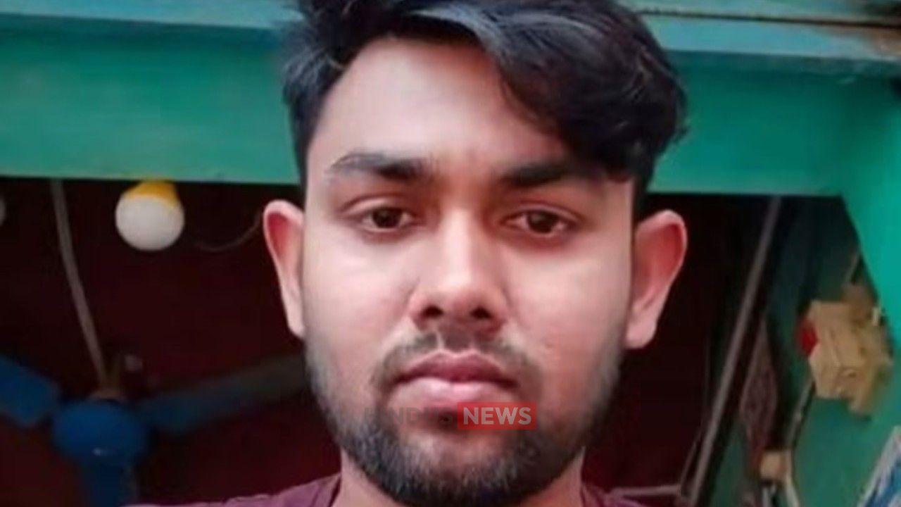 সাতক্ষীরায় বেল পাড়তে গিয়ে গাছ থেকে পড়ে যুবকের মৃত্যু