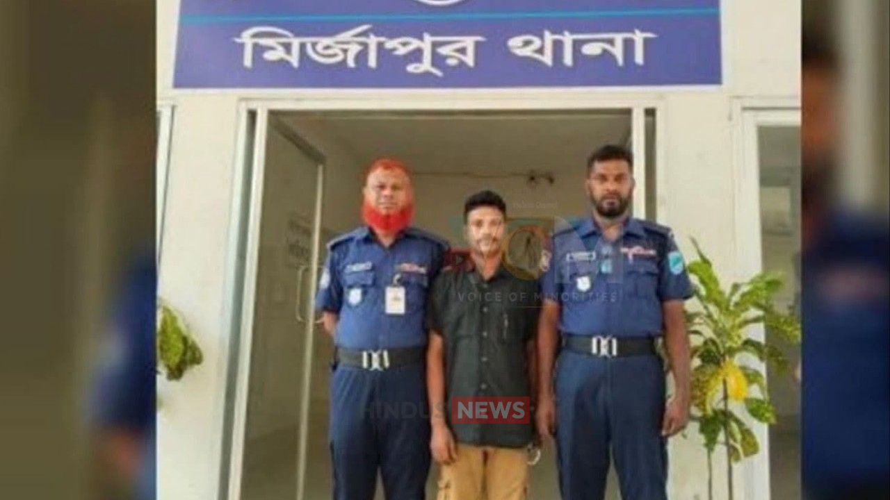 মির্জাপুরে পূজামণ্ডপের ছয়টি প্রতিমা ভাঙচুরের ঘটনায় ইসমাইল হোসেন (৩৫) নামে এক ব্যক্তিকে গ্রেপ্তার