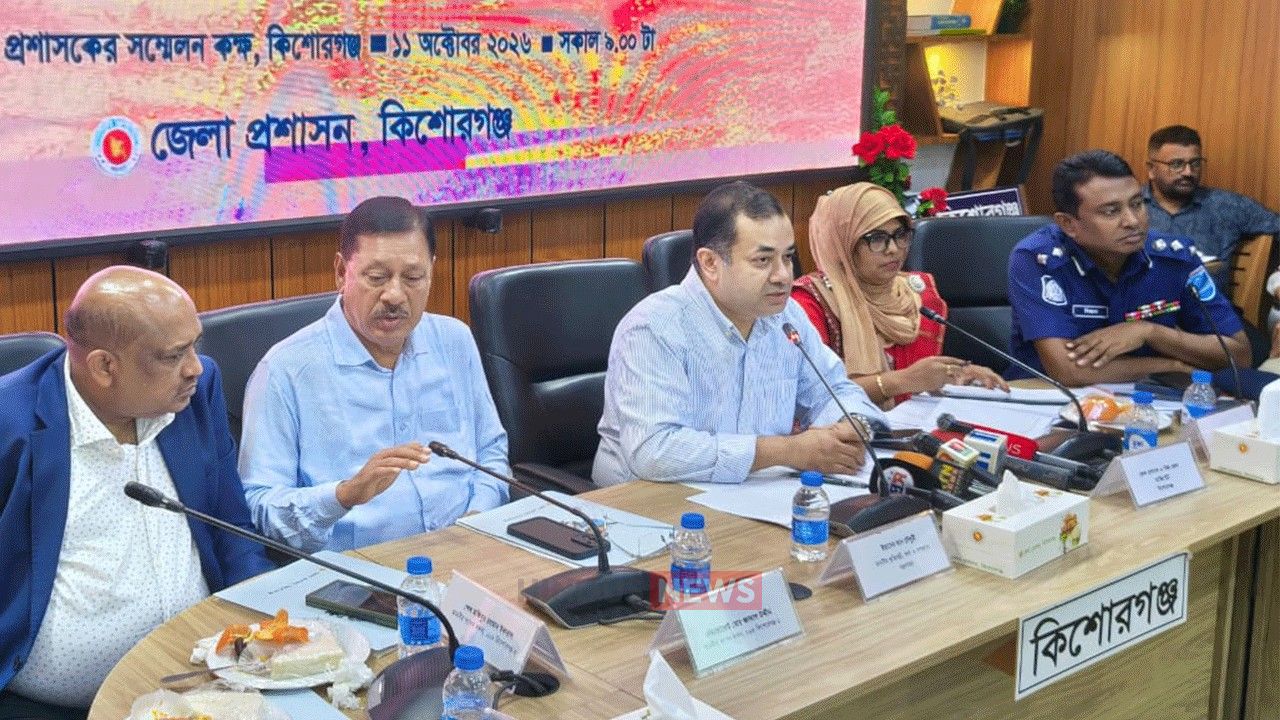 পূজামণ্ডপের নিরাপত্তায় সর্বোচ্চ সতর্ক থাকার নির্দেশ তথ্য প্রতিমন্ত্রীর
