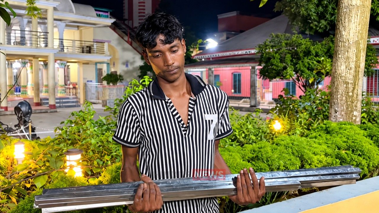 ফরিদপুর শ্রীঅঙ্গনে এসএস পাইপ চুরির অভিযোগে যুবক আটক, ধারাবাহিক চুরির ঘটনায় উদ্বেগ