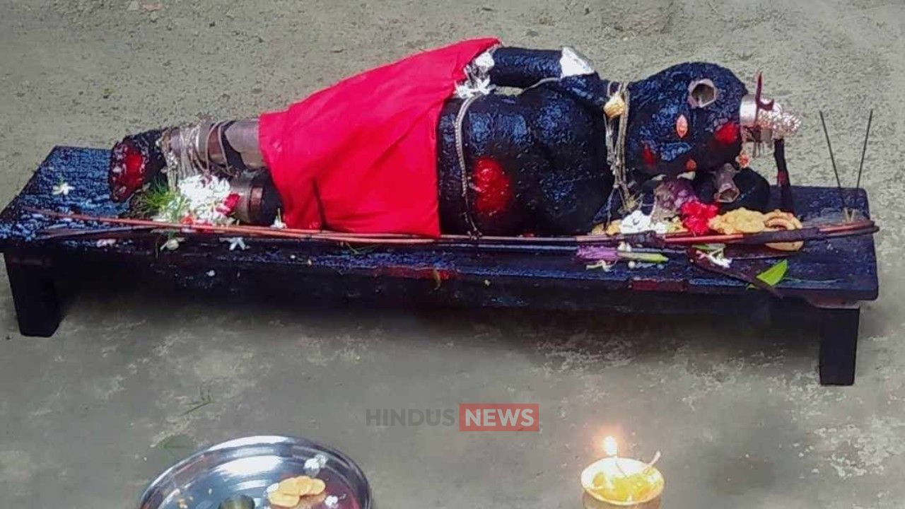 ঈশান গোপালপুরে মহাদেব মন্দিরে চুরি, স্বর্ণ-রুপার অলংকার খোয়া যাওয়ার অভিযোগ
